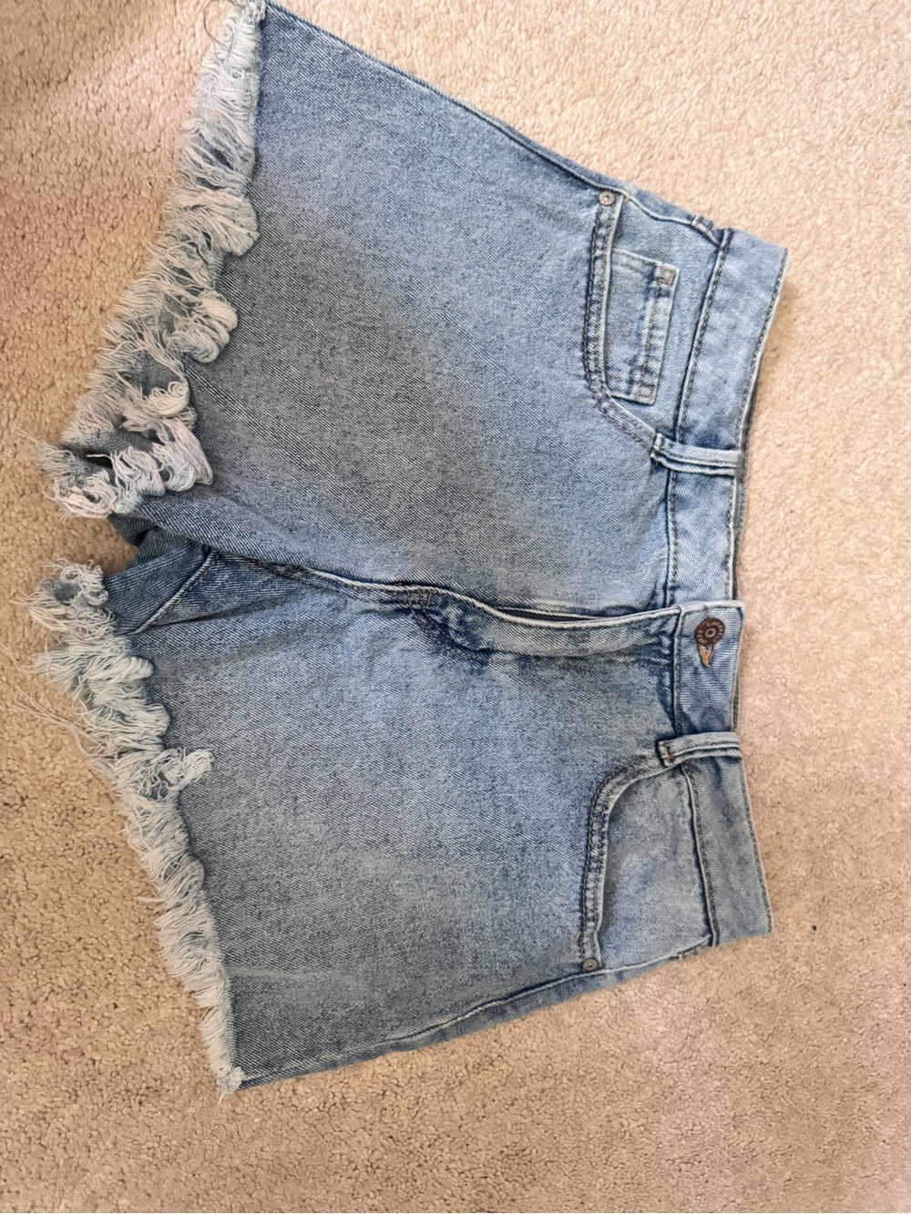Sincerely Jules Light Wash Frayed Hem Denim Shorts